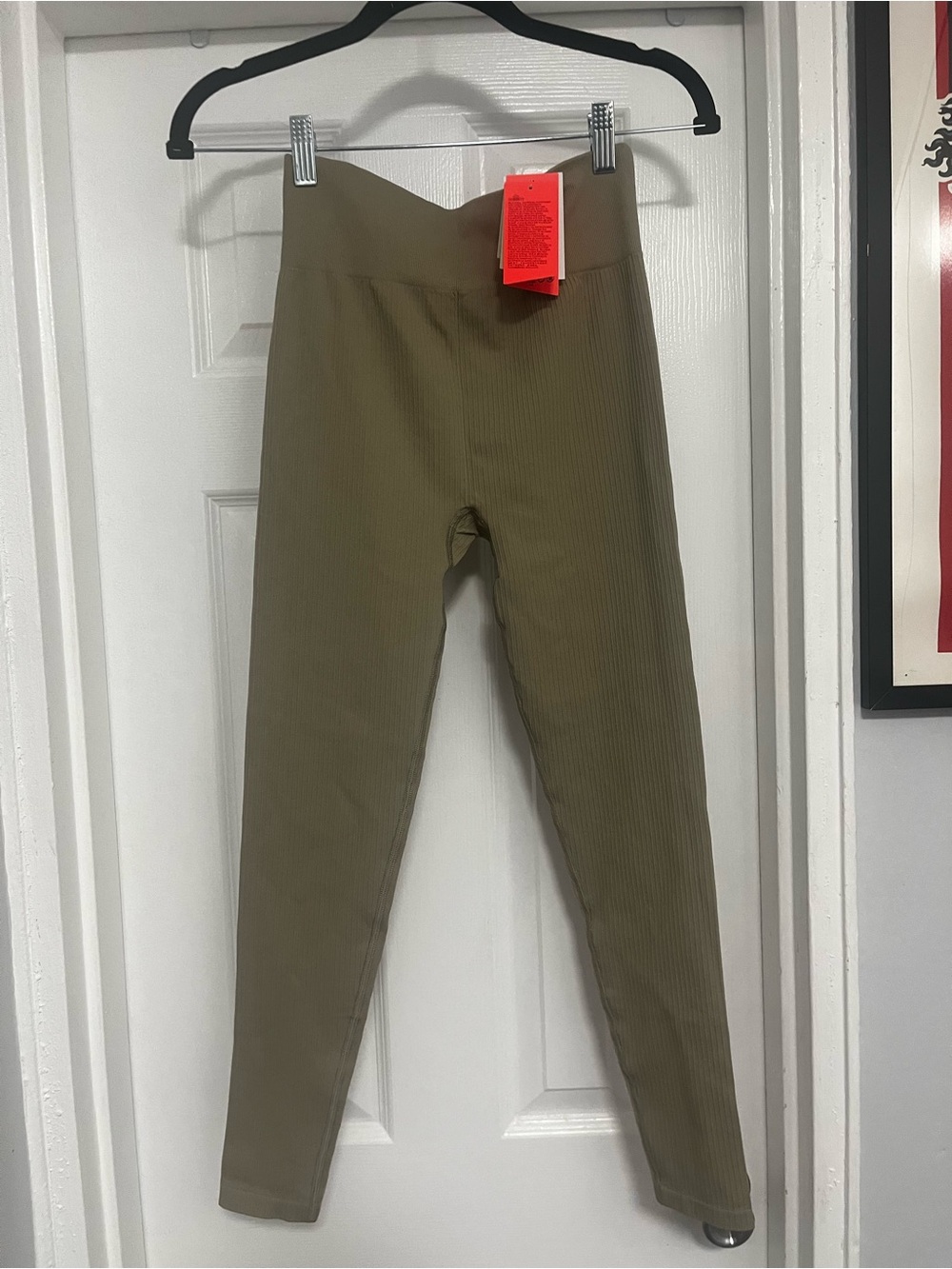 H&M Women’s Ribbed Olive Leggings